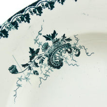 Charger l&#39;image dans la galerie, Assiette à soupe française Amandinoise décor rocaille Louis XV fleurs et papillon N2