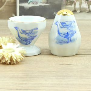 Coquetiers anciens en porcelaine blanche et bleue dessin d'oies lot de 6 pièces