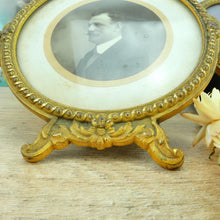 Charger l&#39;image dans la galerie, Cadres photo ronds en bronze doré 19e siècle Napoléon III