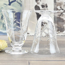 Charger l&#39;image dans la galerie, Service à liqueur cristal Daum Nancy 1950 six verres et carafe