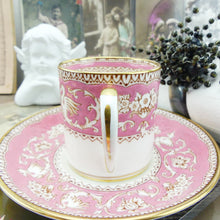 Charger l&#39;image dans la galerie, Tasses à moka anglaises staffordshire ellesmere en porcelaine rose émaillée