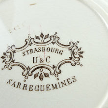 Charger l&#39;image dans la galerie, 5 assiettes à dessert Sarreguemines Strasbourg 19e siècle, anciennes assiettes Sarreguemines, assiettes à fleurs anciennes