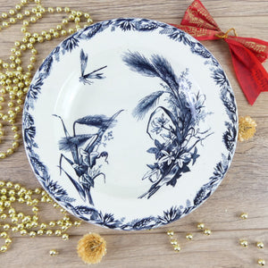 Assiette à soupe française 19e siècle Choisy le Roi HB terre de fer avec décor d’insectes et de fleurs